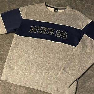 Nike SB Sweatshirt Size Small 10/10 condition